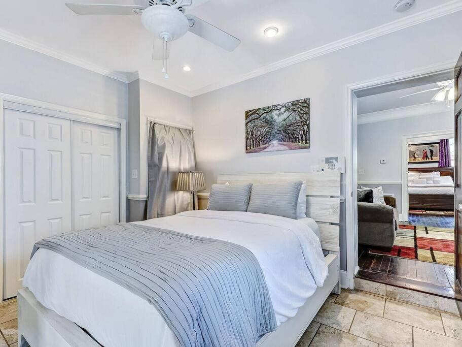 Historic Savannah Gold Private Condo With Pool - 2Bed, 1&Half Bath, Sleeps 6, 1St Floor, 15 Min Walk To Historic Savannah Center And All Attractions Экстерьер фото