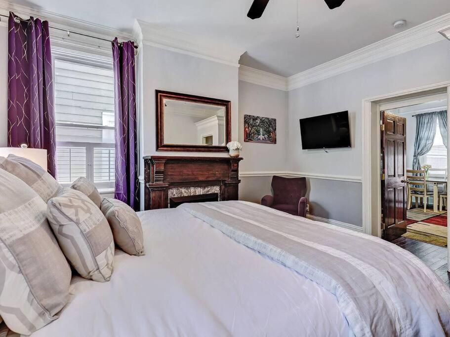 Historic Savannah Gold Private Condo With Pool - 2Bed, 1&Half Bath, Sleeps 6, 1St Floor, 15 Min Walk To Historic Savannah Center And All Attractions Экстерьер фото