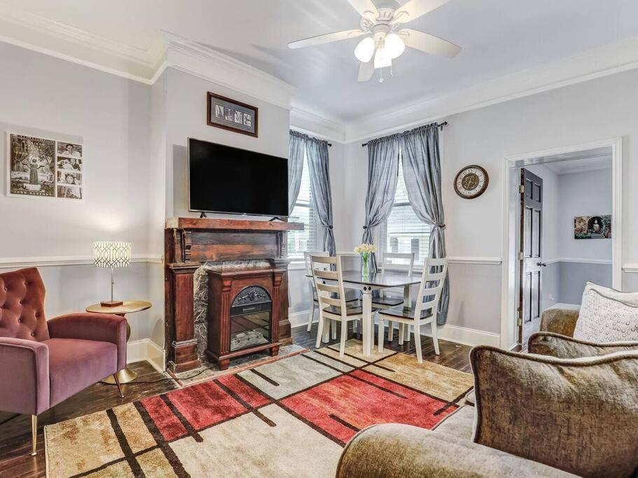 Historic Savannah Gold Private Condo With Pool - 2Bed, 1&Half Bath, Sleeps 6, 1St Floor, 15 Min Walk To Historic Savannah Center And All Attractions Экстерьер фото